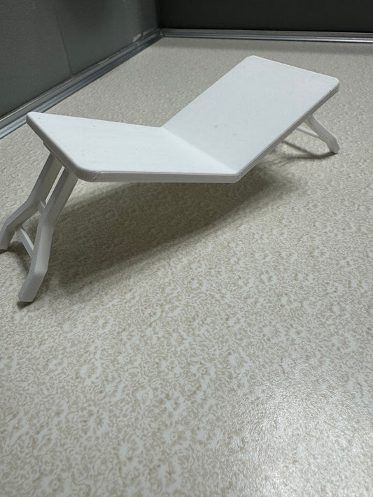 3D Printed Broken Tabke