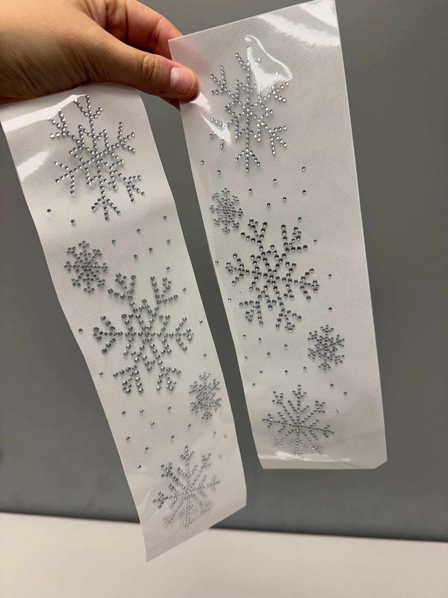 Sleeve Snowflakes Rhinestone (set of 2)